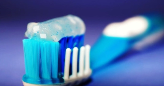 O periuta de dinti "inteligenta" ar putea detecta problemele cardiace cu potential letal