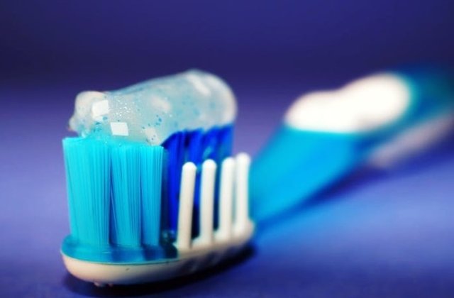 O periuta de dinti "inteligenta" ar putea detecta problemele cardiace cu potential letal