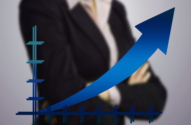 CNP estimeaza pentru 2018 o crestere economica de 5,5%