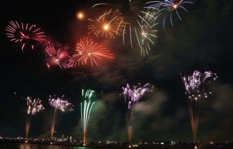 Anul 2018, intampinat cu focuri de artificii spectaculoase in lume