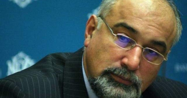 Vosganian: Fie ca in 2018 apele tulburi ale lui 2017 sa se limpezeasca si sa putem vedea stelele cerului oglindite in adancuri