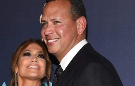  Top  Cuplurile anului 2017: De la impacari neasteptate la noi povesti de dragoste