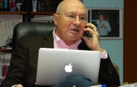 Emanuel Ungureanu, denuntatorul medicului Lucan, audiat la DIICOT: "Profesorul Lucan lua mita si din aerul din institut"