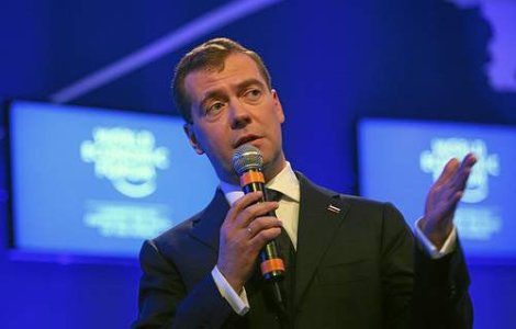 Va mai candida Medvedev la prezidentiale?
