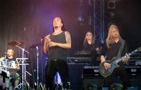 Amorphis revine in Romania
