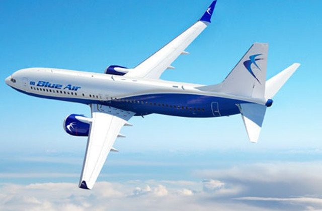 Un Avion Blue Air cu 100 de romani a aterizat de urgenta la Palermo / VIDEO