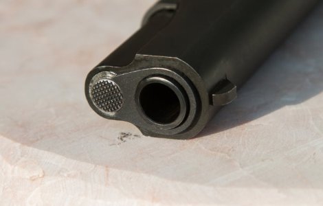 Un baietel de 9 ani a ramas fara un picior dupa ce o arma s-a descarcat, in timpul unei partide de vanatoare