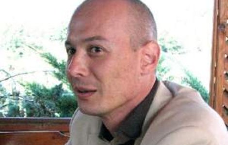 VIDEO: Tariceanu si Olteanu, loviti sub centura pe You Tube