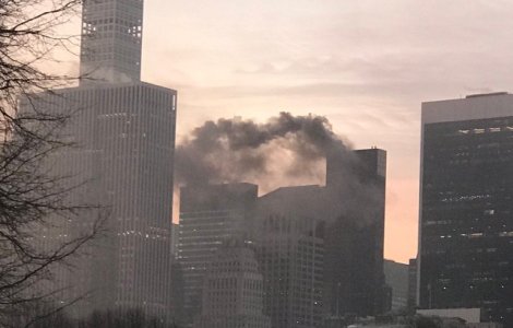 Una dintre cladirile lui Donald Trump, din New York, a luat foc