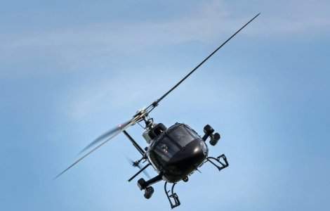 Primarul localitatii Barna a mers la o intalnire de afaceri cu elicopterul