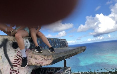  Top  10+ momente in care turistii au rugat strainii sa le faca o poza si... au regretat imediat