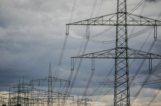Zone din Capitala si din judetele Ilfov si Giurgiu raman joi, temporar, fara curent electric
