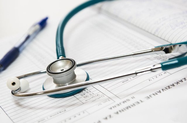 O mama din Cluj reclama lipsa de profesionalism a doctorilor, dupa ce a ajuns la spital cu fetita sa de 4 ani