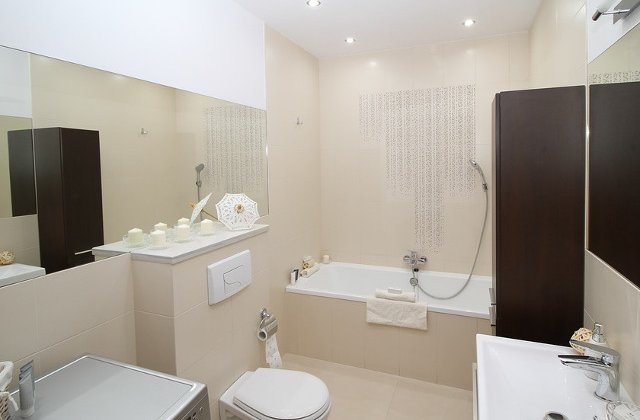 Top 9 lucruri din baie de care trebuie sa scapi cat mai repede