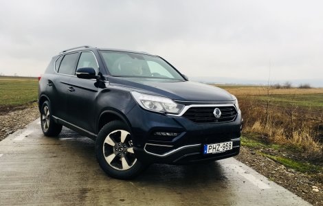  Top  GALERIE FOTO. SsangYong Rexton G4 - lux accesibil?