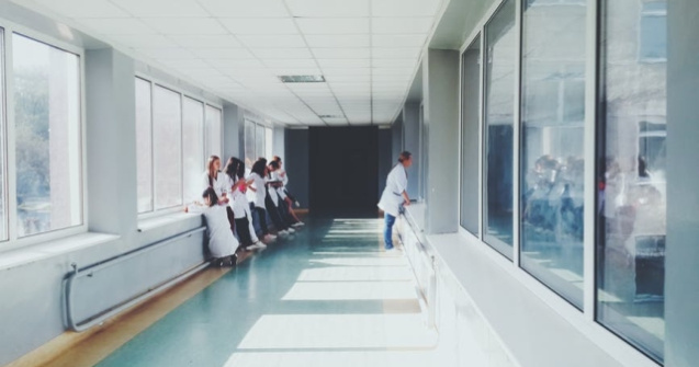 Ancheta demarata in cazul unui batran decedat dupa ce a fost transferat de la un spital la altul