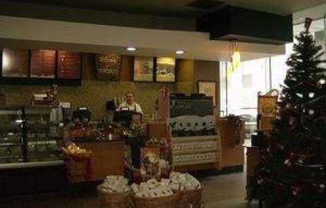 Starbucks in Piata Victoriei