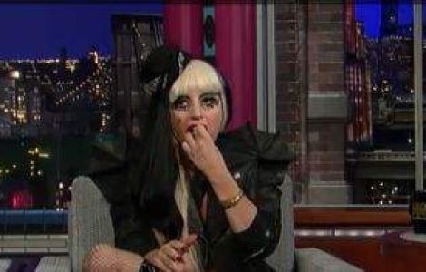  Video  Gaga i-a mancat desfasuratorul lui David Letterman