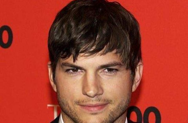 Afla ce salariu primeste Ashton Kutcher pentru `Doi barbati si jumatate`