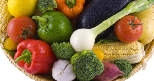 Germania: Legumele crude, de vina pentru bacteria periculoasa