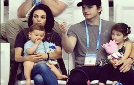  Top  7 vedete care vor sa ofere o copilarie normala micutilor lor