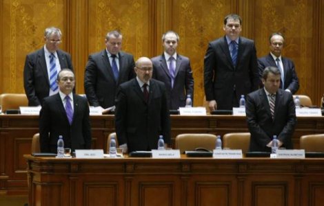 Imunitatea parlamentarilor romani da in nesmitire