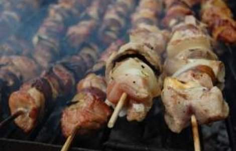 Vanghelie merge cu mici in SUA