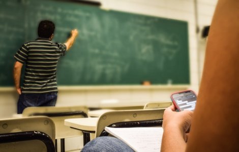  Top  7 lucruri ridicole interzise in scoli