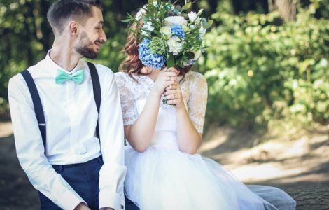 S-au cunoscut cand erau copii. 14 ani mai tarziu, s-au casatorit