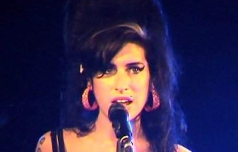  Video  S-a imbatat in drum spre dezalcolizare