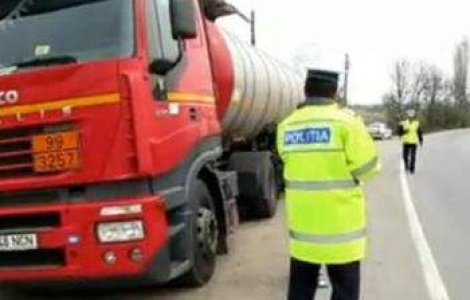 Concedierea politistilor versus salarii mai mici in MAI