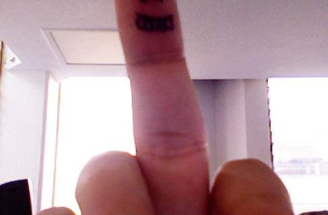 Ai chef sa injuri in public? Te costa 92 de euro!