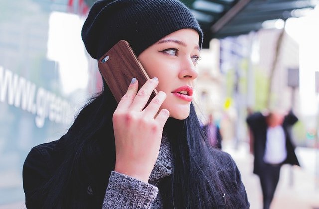 Provoaca probleme serioase de sanatate! 8 moduri prin care telefonul mobil te poate imbolnavi