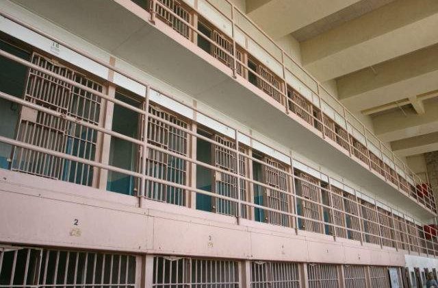 O femeie recent eliberata din penitenciar a fost arestata preventiv pentru tentativa de omor calificat