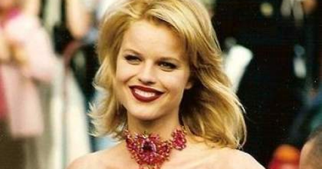 Eva Herzigova, o mamica sexy