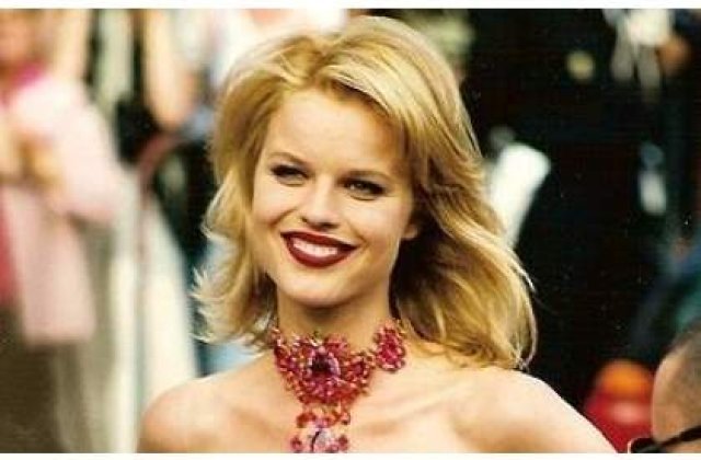 Eva Herzigova, o mamica sexy