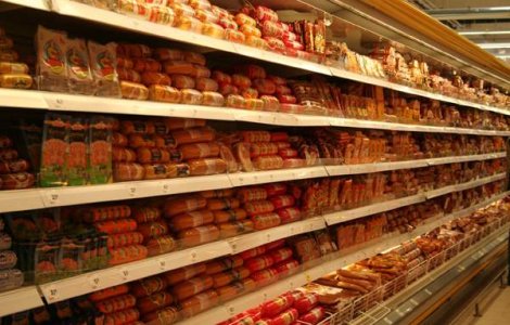 Sute de tone de alimente confiscate in Bucuresti
