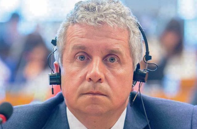 Daniel Buda (PNL): &#39;Cer public demisia lui Liviu Dragnea si a lui Calin Popescu Tariceanu&#39;