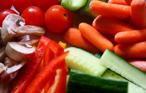 OMS: Cazurile din Germania, provocate de o tulpina noua a bacteriei E.coli