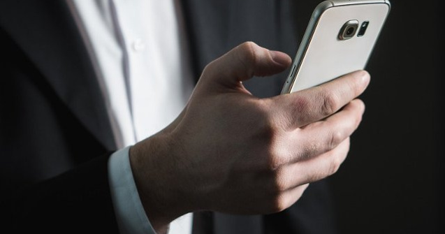 Romanii care vor sa cumpere o masina second hand vor putea solicita informatii despre autoturism printr-un simplu SMS