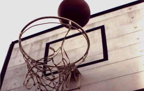 Mingea de baschet care a adus titlul la Cluj, furata pentru recompensa