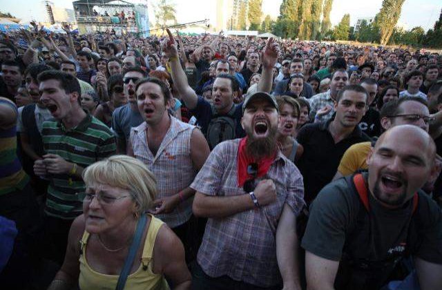 Top 10: Melodii bune si nebune la volan