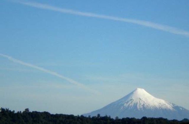 [VIDEO] Eruptia vulcanului Puyehue, Chile: 3.500 de persoane au fost evacuate