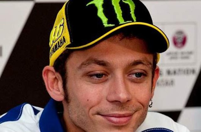 Valentino Rossi i-a sarutat picioarele lui Xavi Hernandez!