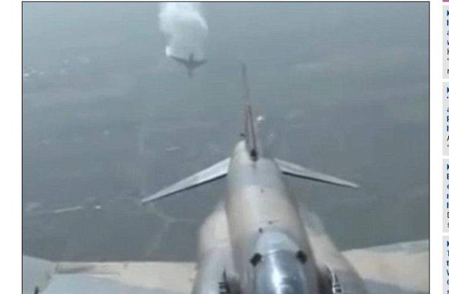 [VIDEO] Imagini incredibile cu un avion care se prabuseste si explodeaza