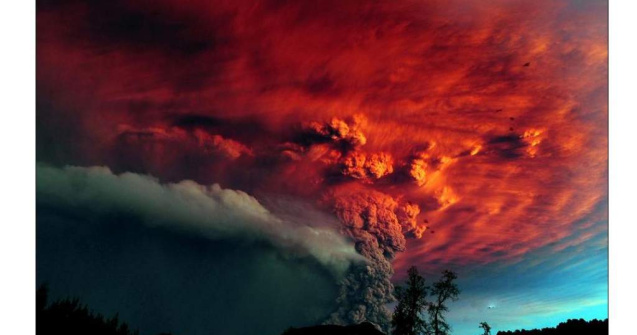  Foto  Vulcan + Furtuna = Imagini spectaculoase