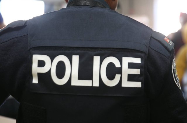 Un criminal din Toronto isi ingropa victimele in ghivece de flori de mari dimensiuni, din curtile oamenilor