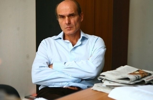 CTP, amendat cu o mie de lei pentru ca a comparat-o pe Viorica Dancila cu "un pavian cu mantie"