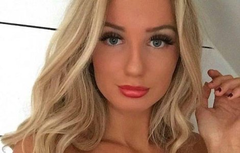 O tanara a fost batuta in club pentru ca nu a acceptat avansurile unui barbat