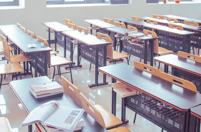 Guvernul a actualizat regimul de acordare a sporurilor pentru conditii de munca in invatamant